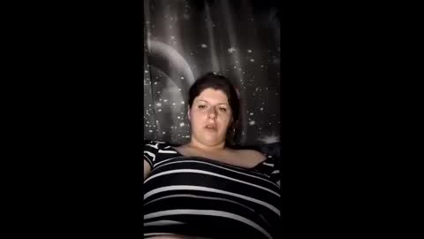 bigtitslala online show from 2, 4, 2026