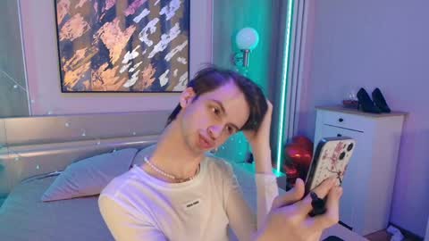 Bimbo boy online show from 31, 5, 2026