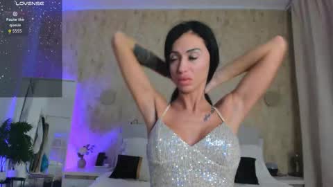 bimboparisx online show from 5, 12, 2025