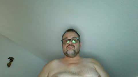 Snapshot of bingespannt43 chatting on 6, 8, 2026 bingespannt43 online show from 6, 8, 2026