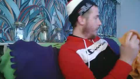 Snapshot of bizoukey15 chatting on 4, 11, 2025 bizoukey15 online show from 4, 11, 2025