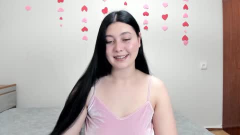 Snapshot of black_berry_bla_ck chatting on 8, 3, 2025 black_berry_bla_ck online show from 8, 3, 2025