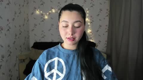 Snapshot of black_berry_bla_ck chatting on 27, 9, 2025 black_berry_bla_ck online show from 27, 9, 2025