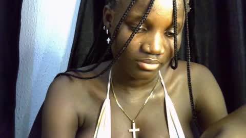 Snapshot of black_ebonyqueen chatting on 17, 9, 2025 Esthy online show from 17, 9, 2025