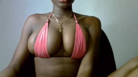 Snapshot of black_ebonyqueen chatting on 30, 9, 2025 Esthy online show from 30, 9, 2025