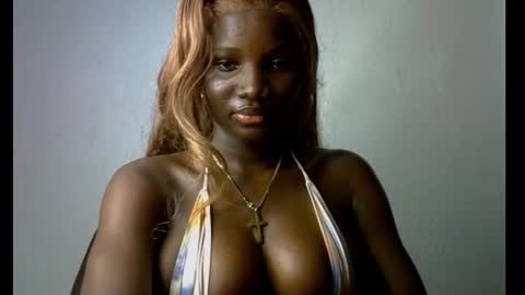 Snapshot of black_ebonyqueen chatting on 4, 10, 2025 Esthy online show from 4, 10, 2025