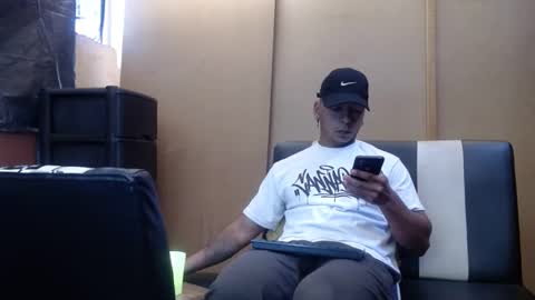 black_hot26 online show from 12, 12, 2024