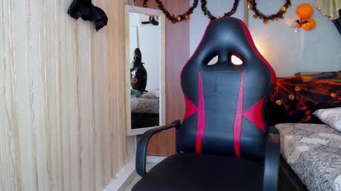 black_king_241 online show from 22, 10, 2025