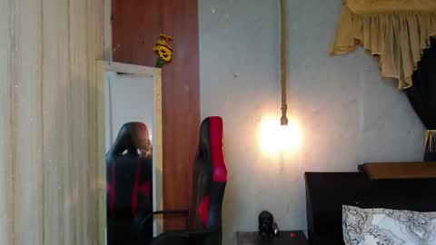 black_king_241 online show from 21, 4, 2026