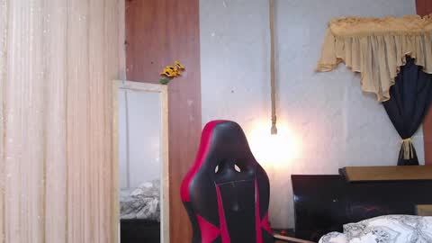 black_king_241 online show from 22, 4, 2026