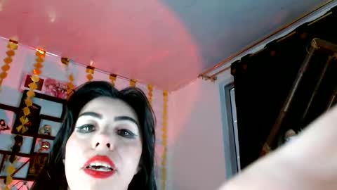 Snapshot of black_lady_05 chatting on 4, 3, 2025 millie online show from 4, 3, 2025