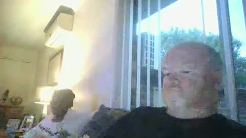 Snapshot of black_n_white4 chatting on 12, 3, 2025 black_n_white4 online show from 12, 3, 2025