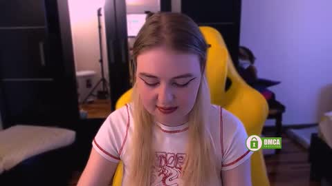 Snapshot of black_neon chatting on 24, 11, 2025 Sasha and Bella online show from 24, 11, 2025