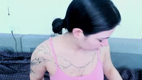 Snapshot of black_pant3r chatting on 4, 6, 2026 Mon Mon online show from 4, 6, 2026