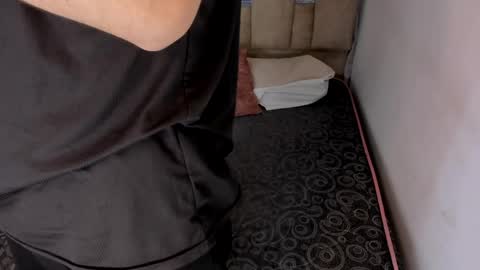 Snapshot of black_rose02 chatting on 5, 6, 2026 B L A C K R O S E online show from 5, 6, 2026