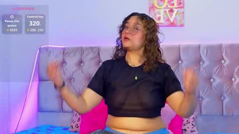 Snapshot of black_tara chatting on 5, 2, 2026 Tara online show from 5, 2, 2026