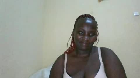 Snapshot of blackbeauty002 chatting on 25, 6, 2026 PACIFICA online show from 25, 6, 2026