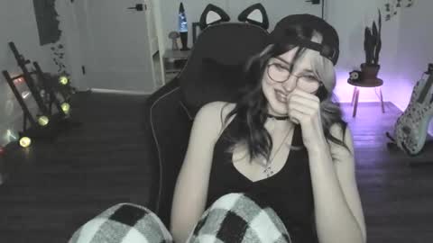 Ella online show from 8, 1, 2026