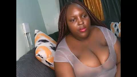 Snapshot of blackbigboobys chatting on 15, 12, 2025 candy online show from 15, 12, 2025