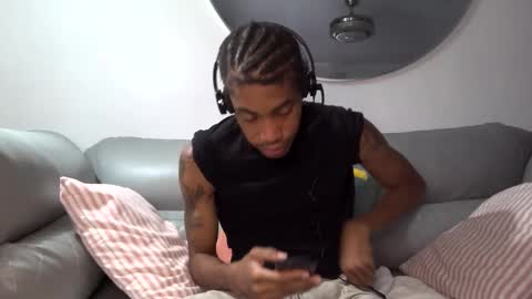 Snapshot of blackbulltitus chatting on 6, 10, 2025 BlackBullTitus online show from 6, 10, 2025