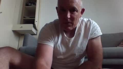 Snapshot of blackdog71 chatting on 2, 3, 2025 blackdog71 online show from 2, 3, 2025