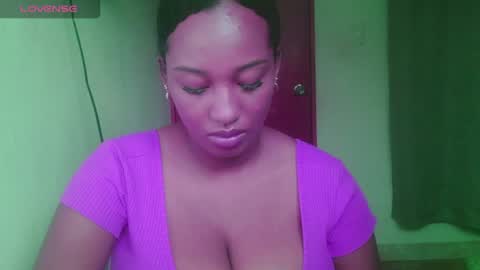 Snapshot of blackitybae chatting on 30, 6, 2026 Shophie White online show from 30, 6, 2026