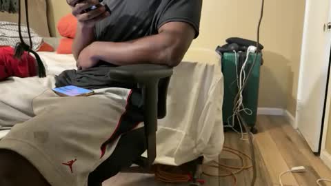 Snapshot of blackjag107 chatting on 12, 11, 2025 blackjag107 online show from 12, 11, 2025