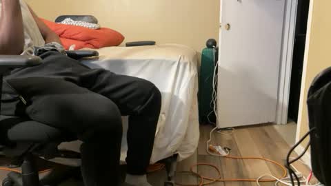 Snapshot of blackjag107 chatting on 14, 11, 2025 blackjag107 online show from 14, 11, 2025