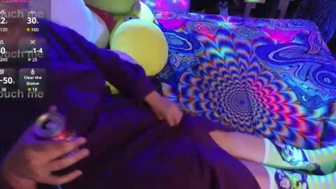 blacklightparty69 online show from 26, 4, 2026