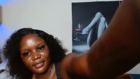 Snapshot of blackmellanin_ chatting on 11, 9, 2025 Smiley sylivia online show from 11, 9, 2025