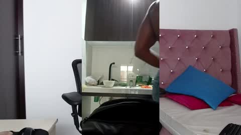 Twtter 1MikeBeckford            Onlyfns beckfordmike online show from 9, 2, 2025