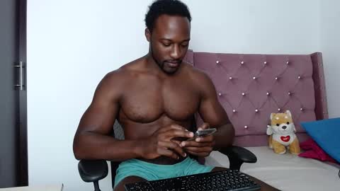 Twtter 1MikeBeckford            Onlyfns beckfordmike online show from 16, 2, 2025