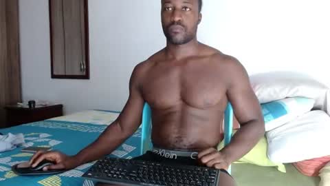 Snapshot of blacknikes chatting on 18, 7, 2026 Twtter 1MikeBeckford Onlyfns beckfordmike online show from 18, 7, 2026