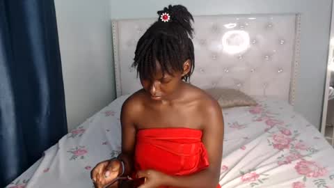 Snapshot of blackqueenofparis chatting on 9, 7, 2026 Paris online show from 9, 7, 2026