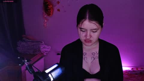 Snapshot of blackroseonee chatting on 9, 5, 2026 blackroseonee online show from 9, 5, 2026