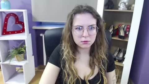 Snapshot of blackrosezoey chatting on 5, 3, 2025 Z O E Y online show from 5, 3, 2025