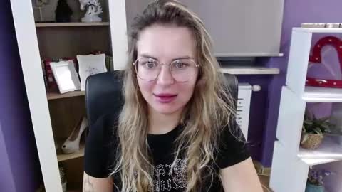 Snapshot of blackrosezoey chatting on 6, 10, 2025 Z O E Y online show from 6, 10, 2025