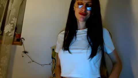 Snapshot of blacky_berry chatting on 19, 5, 2026 Ivy online show from 19, 5, 2026