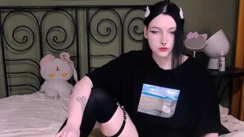 blacky_tea online show from 8, 9, 2025