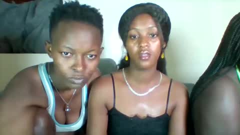 Snapshot of blacky_winndy chatting on 11, 10, 2025 blacky_winndy online show from 11, 10, 2025