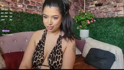 Blair Darling online show from 22, 4, 2026