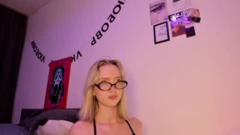 Snapshot of blairmarfl chatting on 9, 6, 2026 Blair online show from 9, 6, 2026