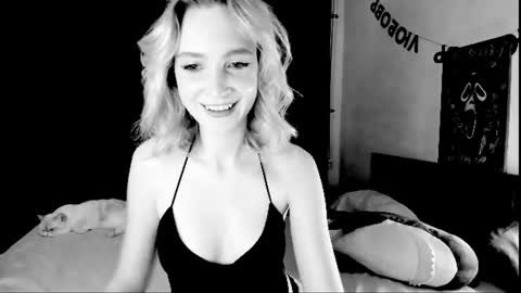 Snapshot of blairmarfl chatting on 10, 7, 2026 Blair online show from 10, 7, 2026