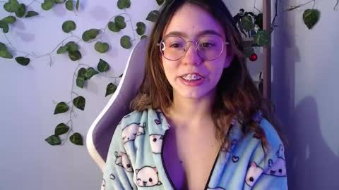   online show from 17, 2, 2025