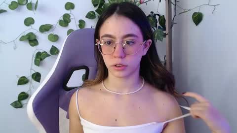   online show from 19, 2, 2025