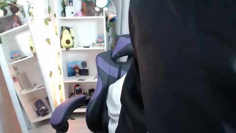   online show from 25, 2, 2026