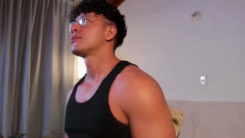 Snapshot of blake_levi chatting on 27, 12, 2024 Blake Levi Independent Model online show from 27, 12, 2024