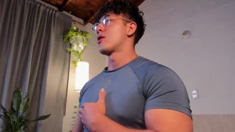 Snapshot of blake_levi chatting on 22, 2, 2025 Blake Levi Independent Model online show from 22, 2, 2025