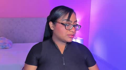 Snapshot of blakmillerrgilson1 chatting on 23, 11, 2025 Blak Miller Gilson online show from 23, 11, 2025