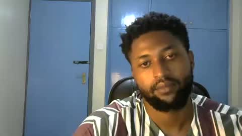 Snapshot of blakmoufaka chatting on 21, 10, 2025 blakmoufaka online show from 21, 10, 2025